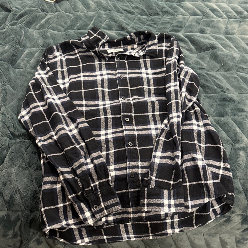 PacSun Black & White Plaid Long Sleeve Button-Up Shirt
